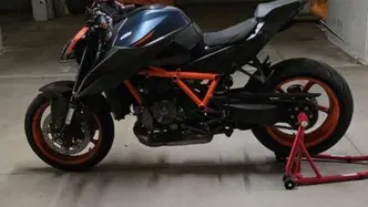 KTM 1290 Super Duke R (2022 - 23) usata