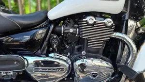 Triumph Thunderbird LT ABS (2014 - 15)  (4)