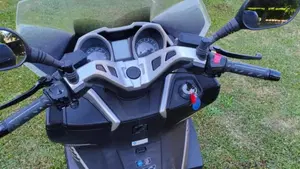 Kawasaki J 300 ABS (2014 - 16)  (4)
