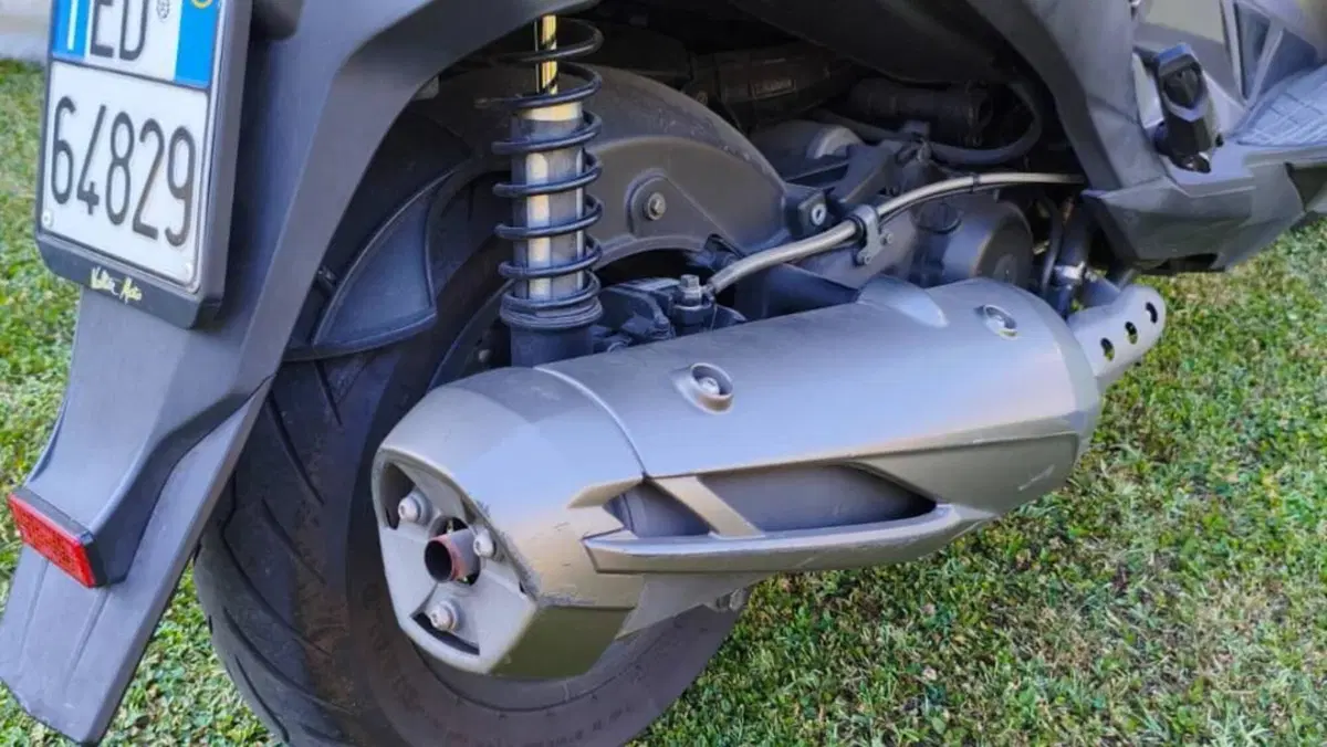 Kawasaki J 300 ABS (2014 - 16)  (6)