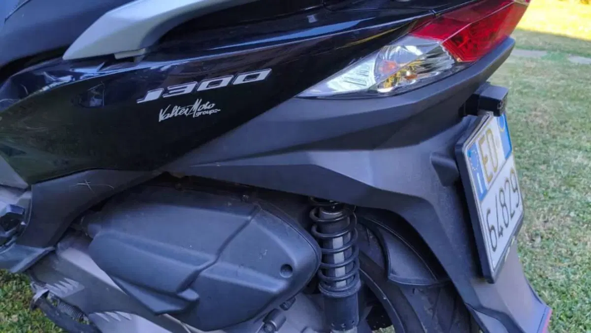 Kawasaki J 300 ABS (2014 - 16)  (7)