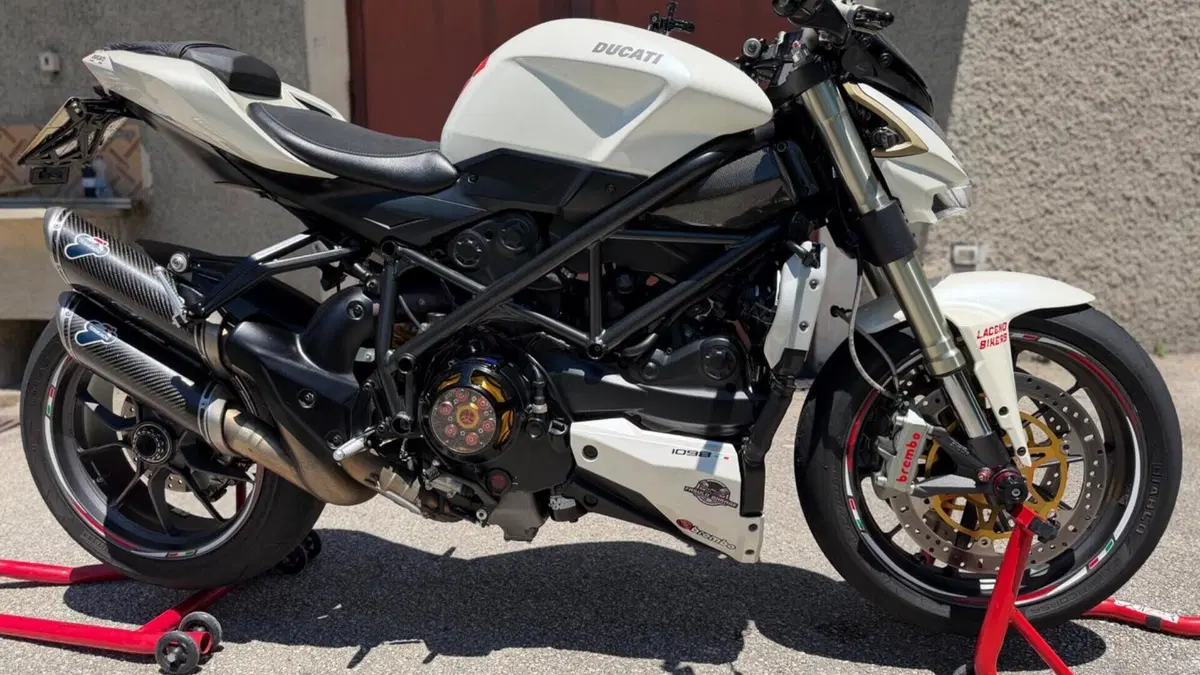 Ducati Streetfighter (2009 - 12)  (2)