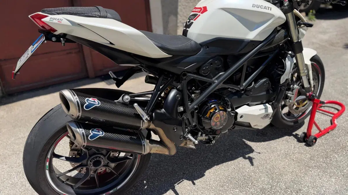 Ducati Streetfighter (2009 - 12)  (3)