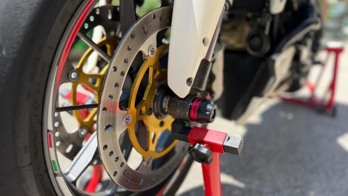 Ducati Streetfighter (2009 - 12)  (13)