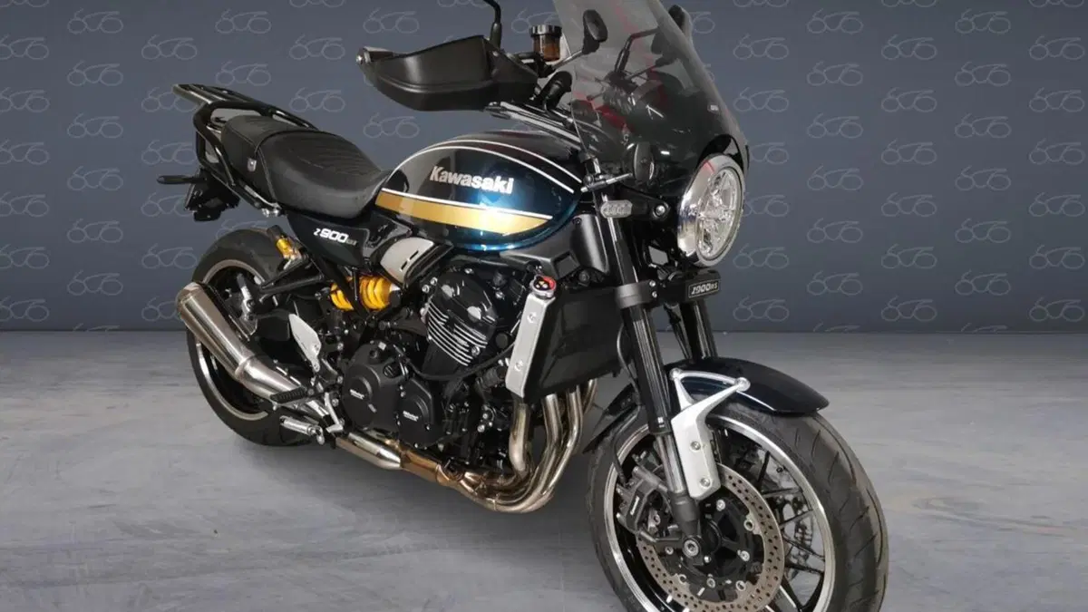 Kawasaki Z 900 RS (2022 - 25)  (2)