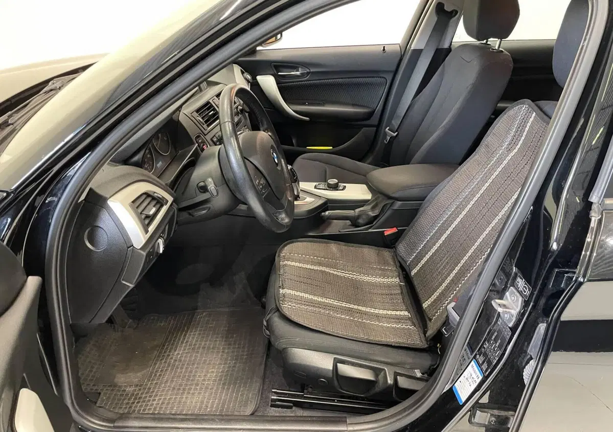 BMW Serie 1 5p. 118d 5p. Business (5)