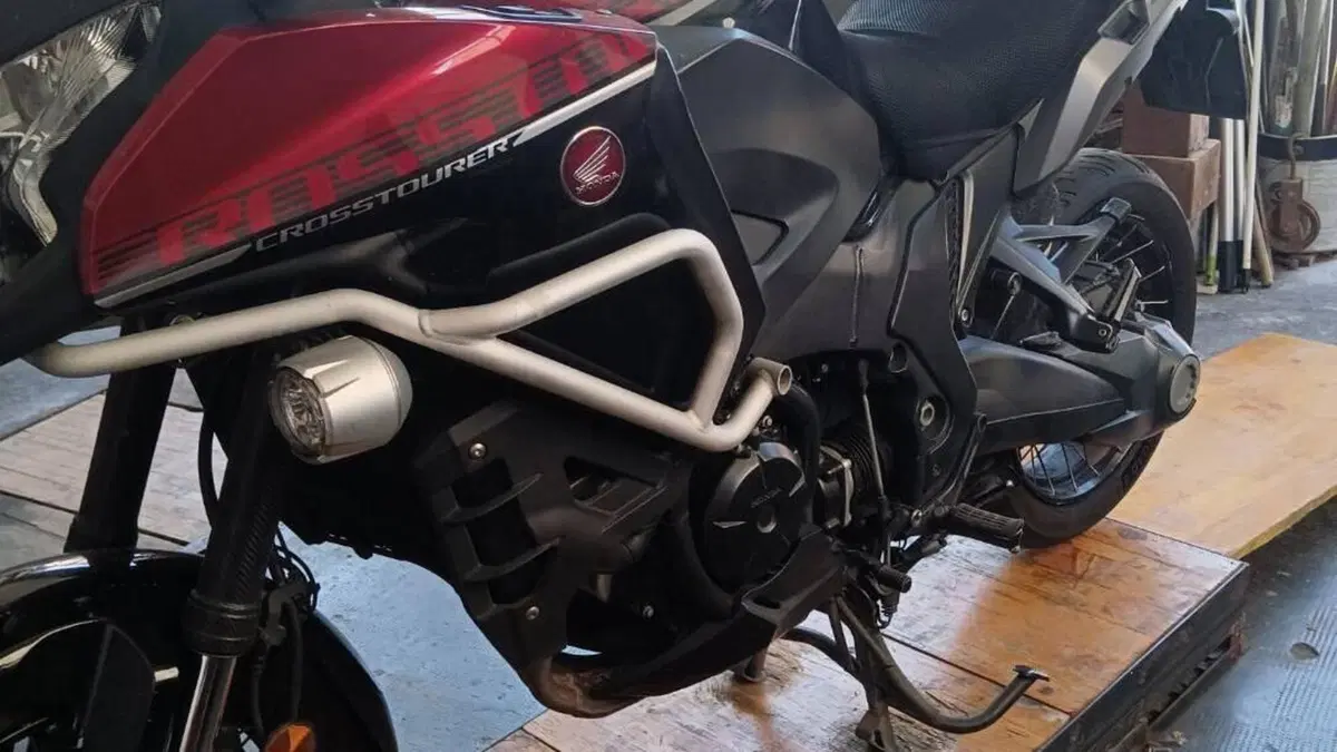 Honda VFR 1200 F ABS (2009 - 16)  (2)