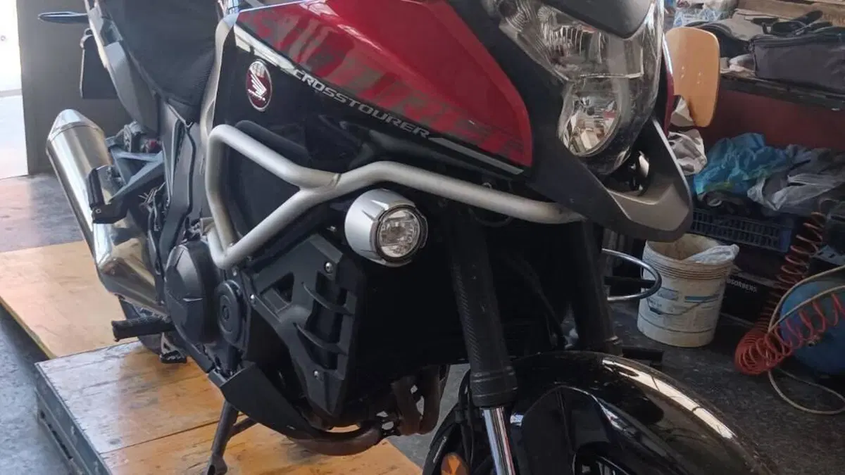Honda VFR 1200 F ABS (2009 - 16)  (5)