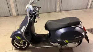 Vespa GTS 300 Super Tech (2023 - 24)  (5)