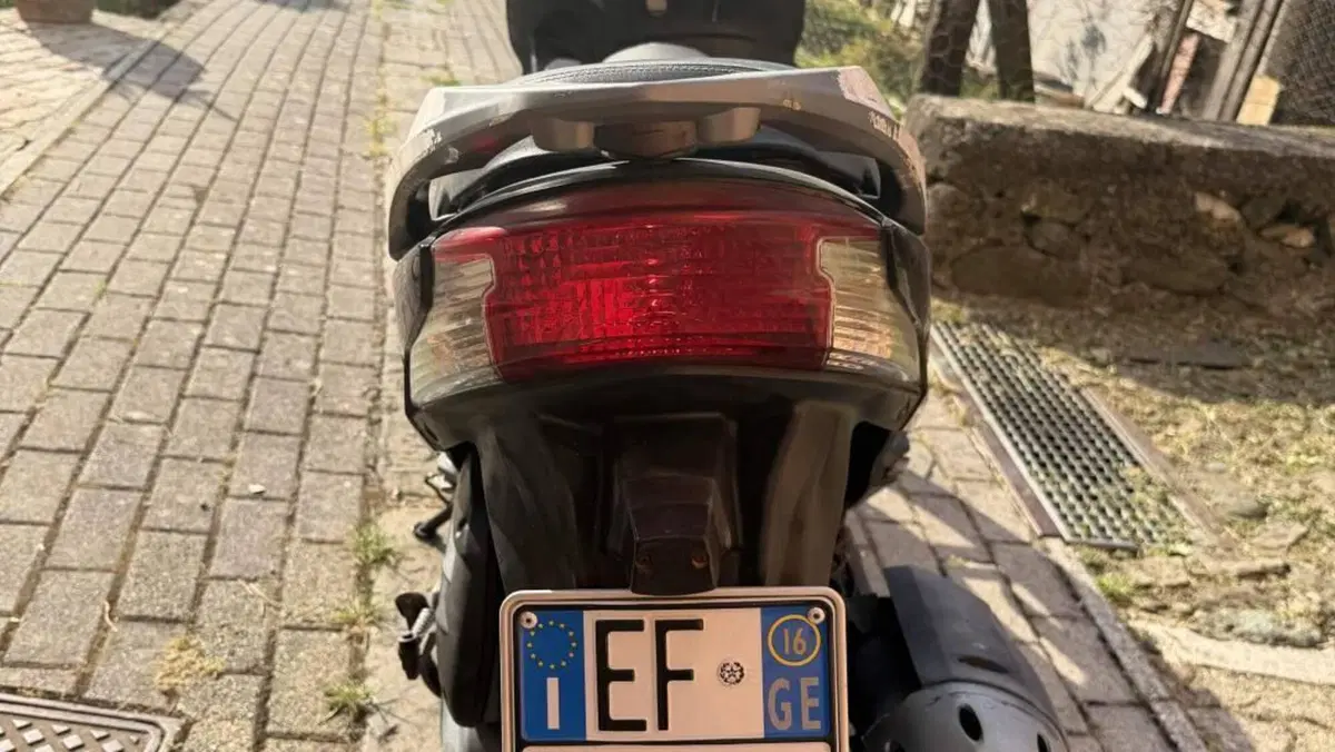 Kymco Agility 125i R16 + (2016 - 17)  (4)
