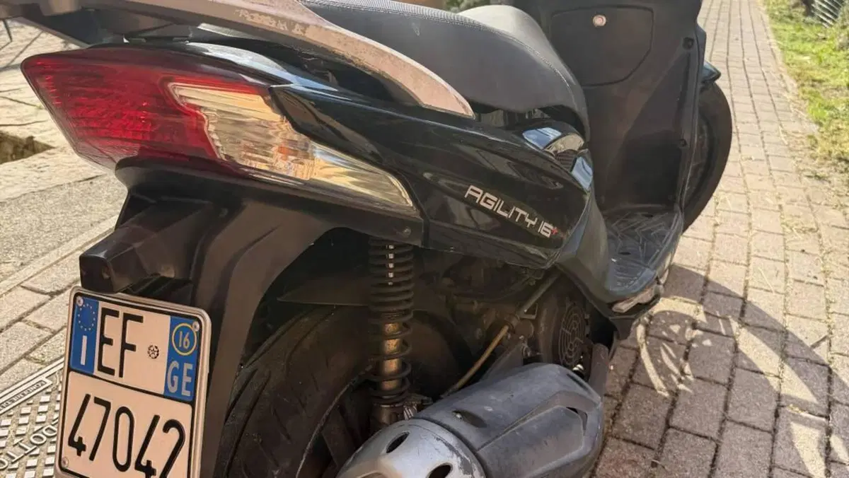 Kymco Agility 125i R16 + (2016 - 17)  (3)