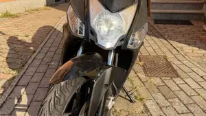 Kymco Agility 125i R16 + (2016 - 17)  (5)
