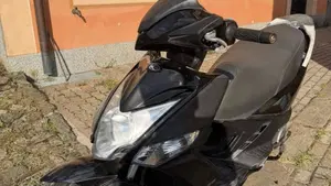 Kymco Agility 125i R16 + (2016 - 17)  (2)