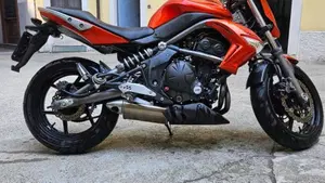 Kawasaki ER-6N (2009 - 11)  (3)