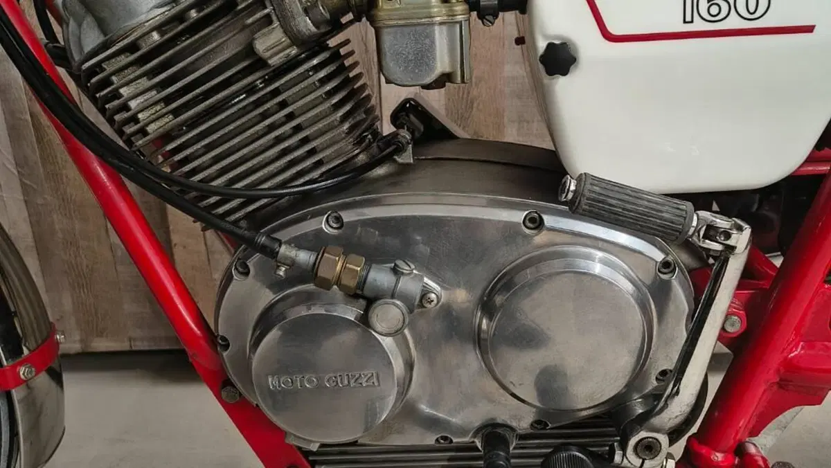 Moto Guzzi   (17)