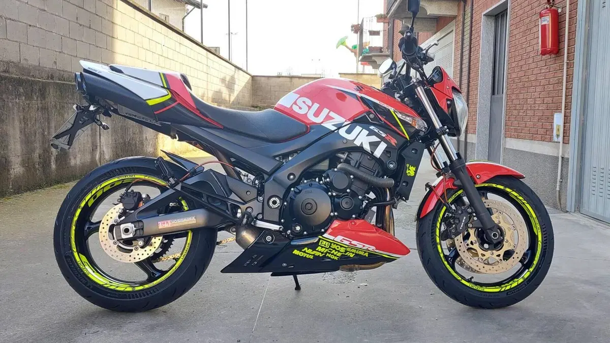 Suzuki GSR 600 (2006 - 11) 