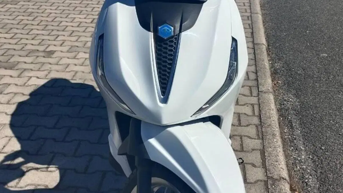 Piaggio Beverly 400 ABS-ASR (2021 - 24)  (3)