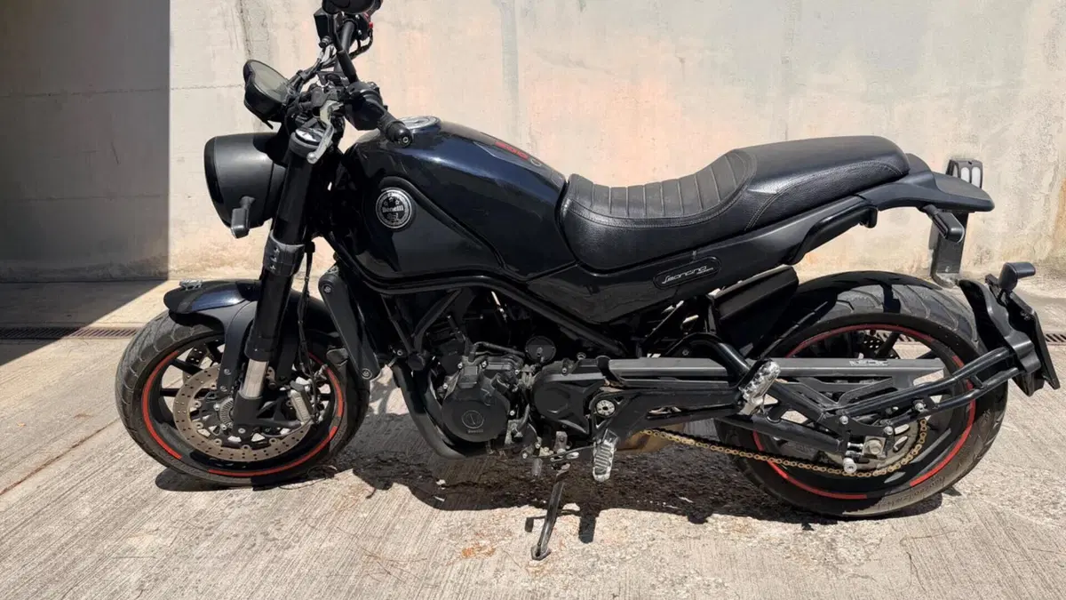 Benelli Leoncino 500 ABS (2017 - 20)  (6)