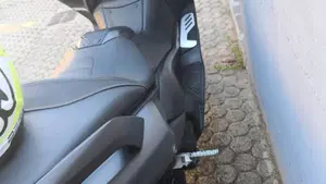 Yamaha T-Max 560 Tech Max (2020)  (4)