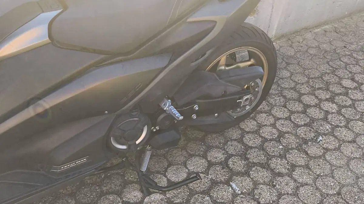Yamaha T-Max 560 Tech Max (2020)  (7)