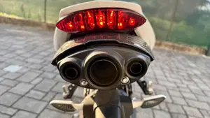 Triumph Daytona 675 R (2010 - 12)  (5)