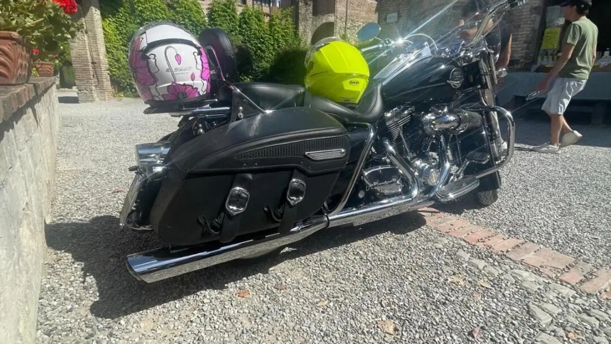 Harley-Davidson 1584 Road King Classic (2007 - 11) - FLHRCI  (4)