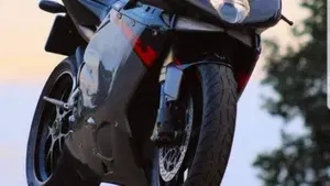 MV Agusta F4 1000 R 1+1 (2006 - 08)  (4)