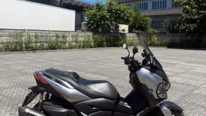 Yamaha X-Max 400 ABS (2017 - 20)  (2)