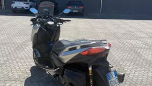 Yamaha X-Max 400 ABS (2017 - 20)  (7)