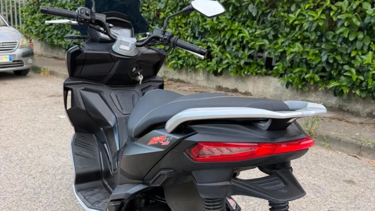 Aprilia SR GT 125 (2022 - 24)  (2)