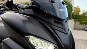 Aprilia SR GT 125 (2022 - 24)  (4)