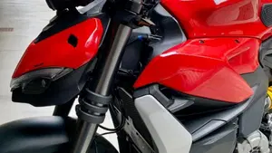 Ducati Streetfighter V2 (2022 - 24)  (2)