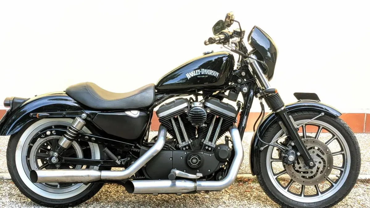 Harley-Davidson 883 R (2004 - 05) - XL 883R 