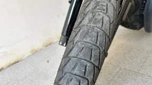 Moto Guzzi V7 III Stone (2017 - 20)  (6)