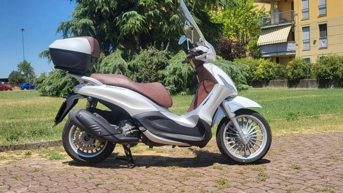Piaggio Beverly 300 ABS-ASR (2021 - 25) 