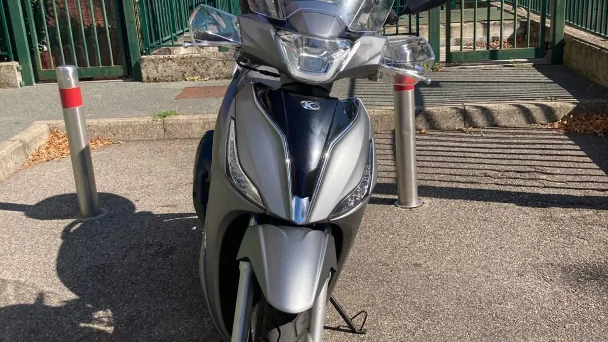 Kymco People 200i S (2021 - 26)  (2)