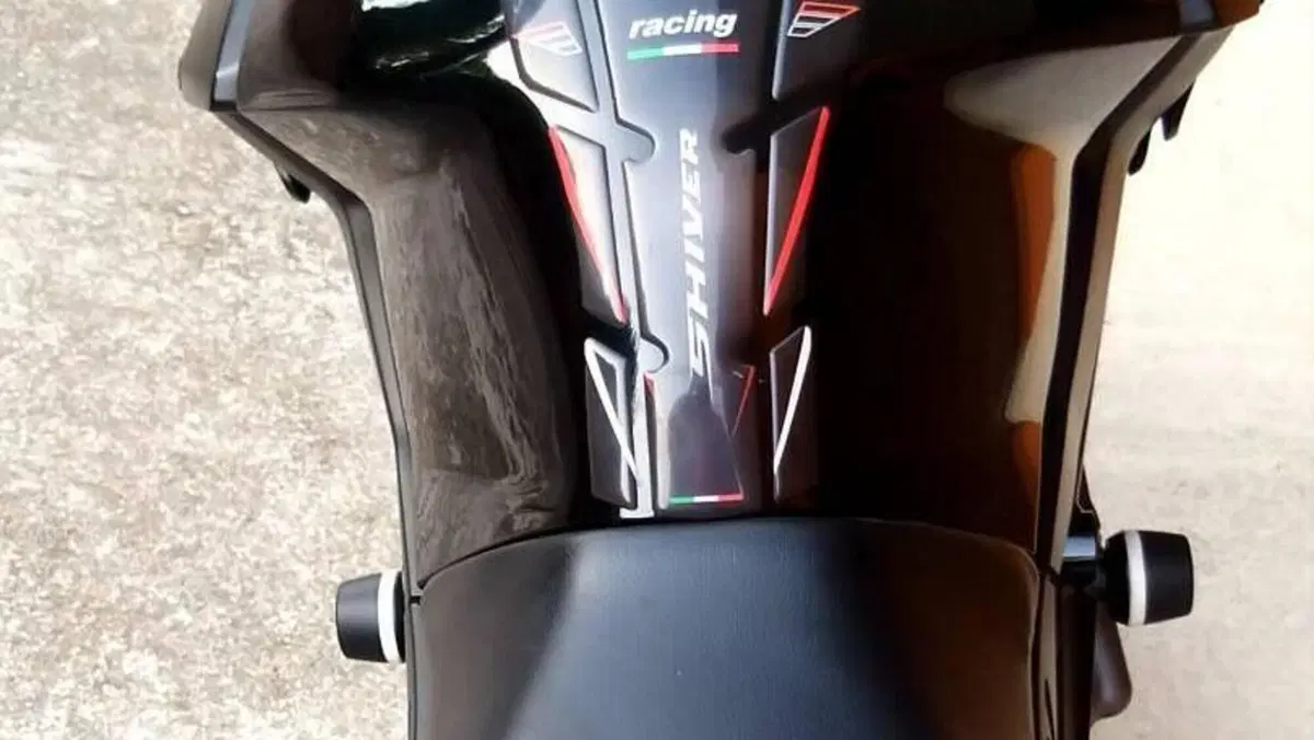 Aprilia Shiver 750 ABS (2010 - 17)  (2)
