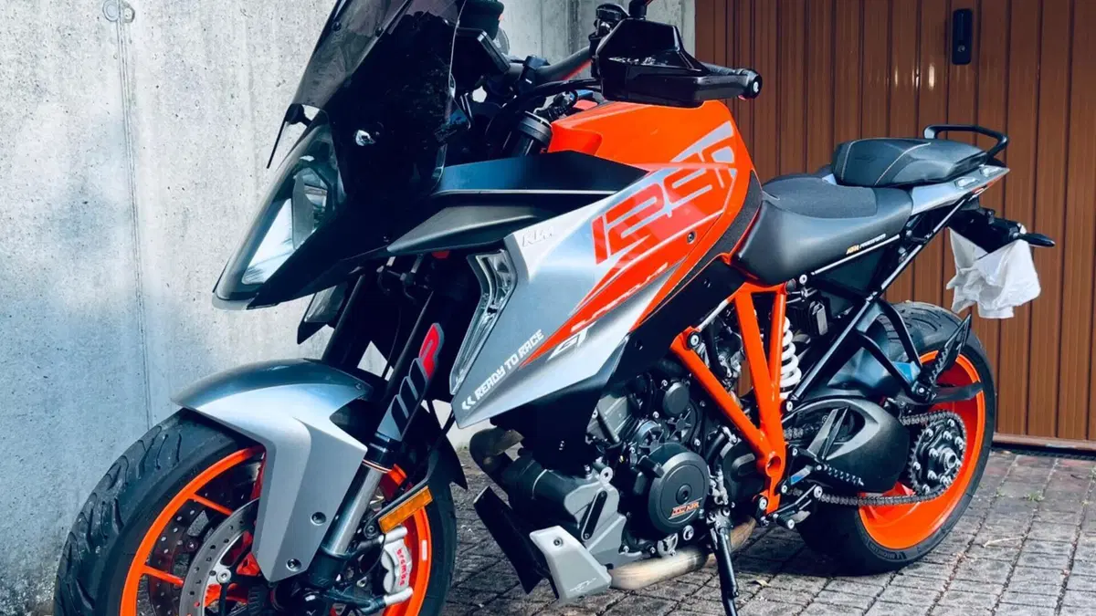 KTM 1290 Super Duke GT ABS (2016 - 18)  (4)