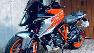 KTM 1290 Super Duke GT ABS (2016 - 18)  (4)