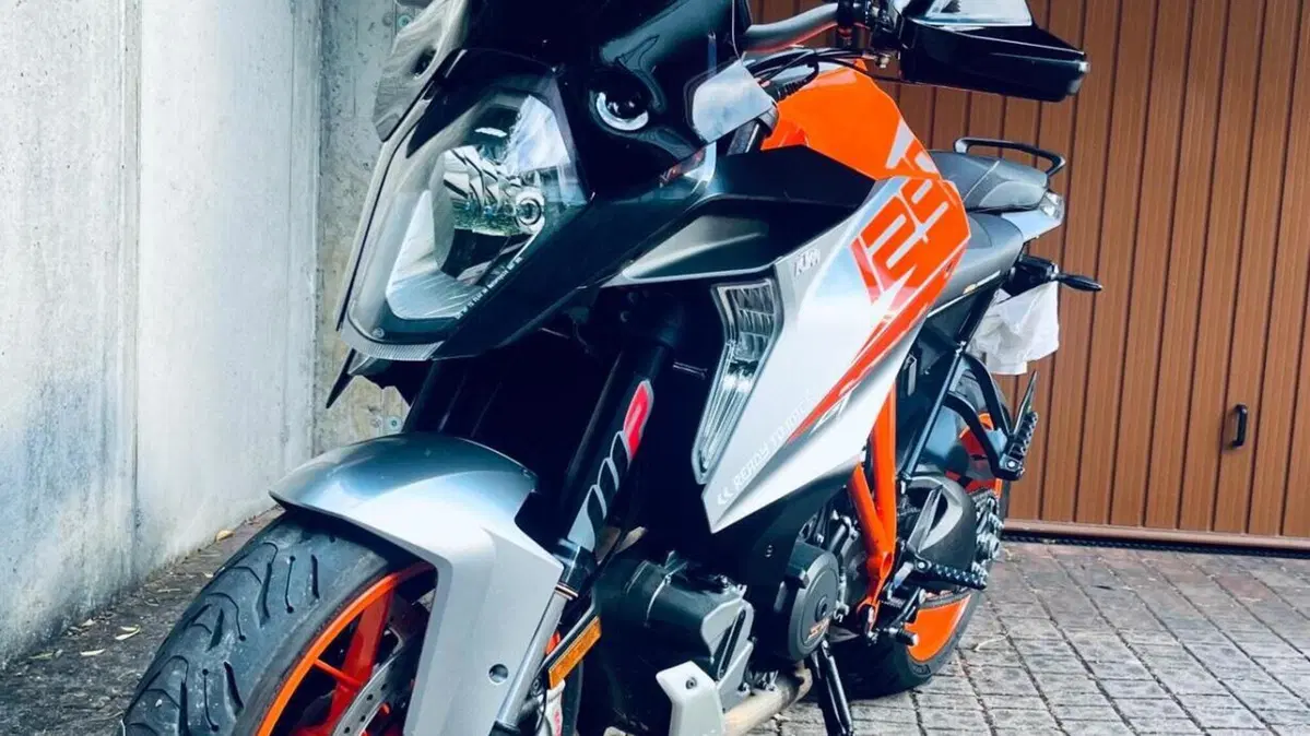 KTM 1290 Super Duke GT ABS (2016 - 18) 