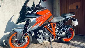 KTM 1290 Super Duke GT ABS (2016 - 18)  (5)