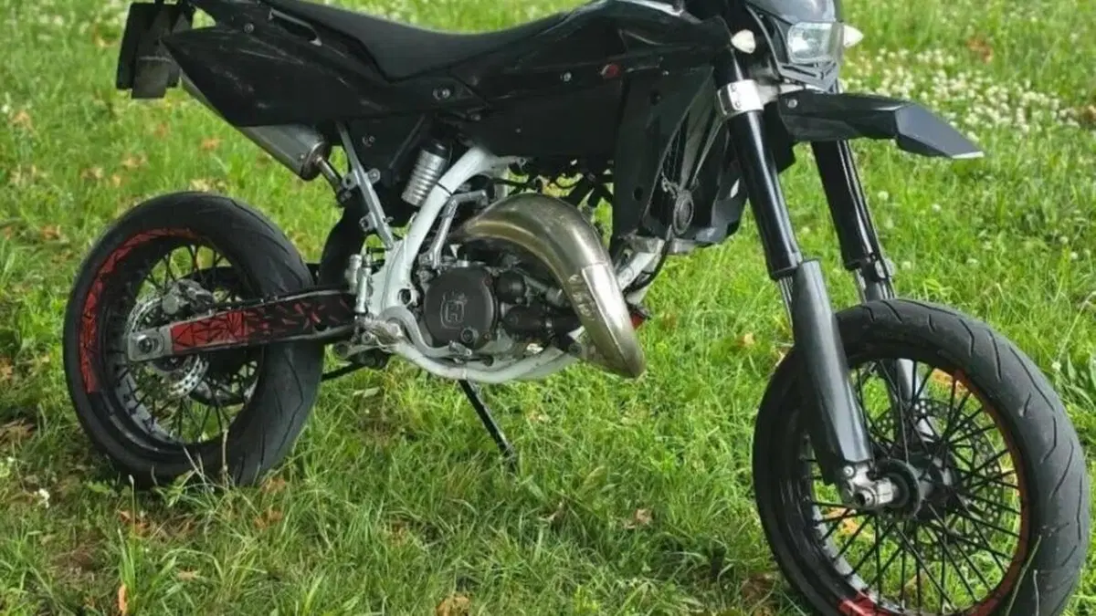 Husqvarna CR 125 (2011 - 12)  (3)