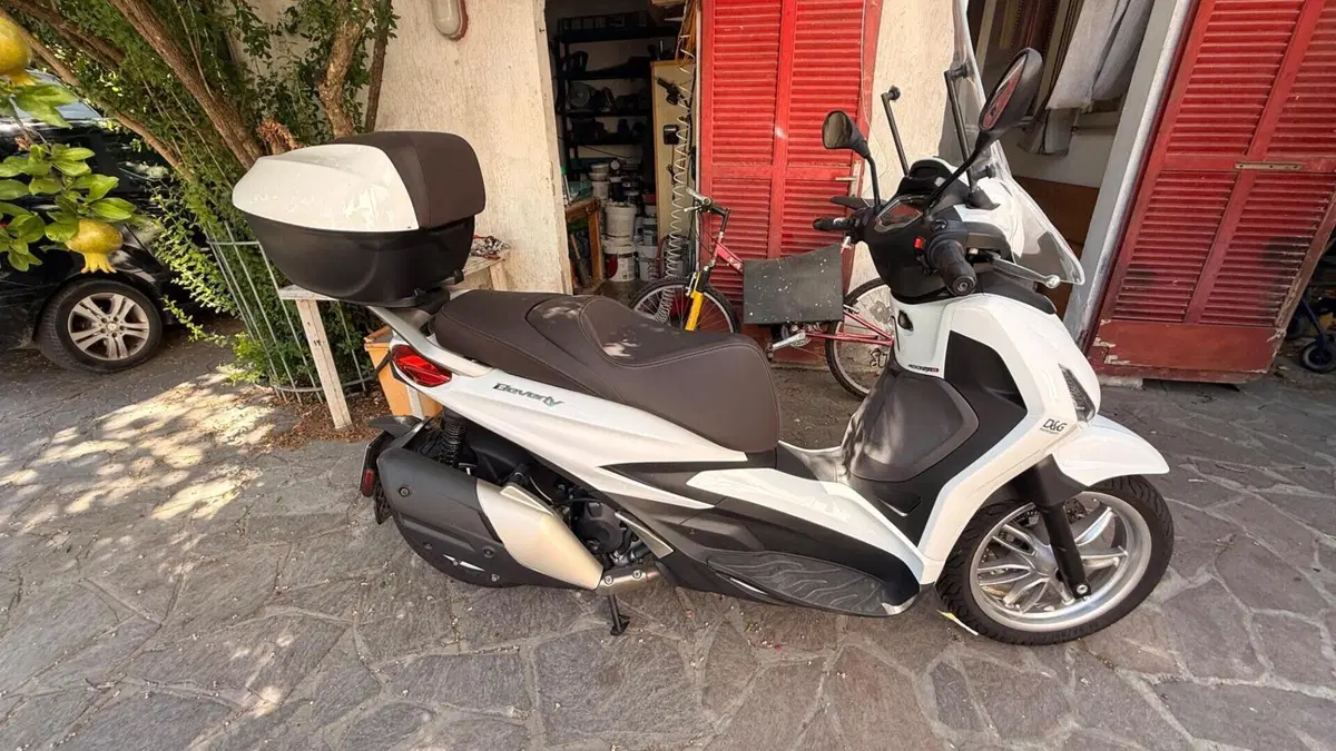 Piaggio Beverly 400 ABS-ASR (2021 - 24)  (3)
