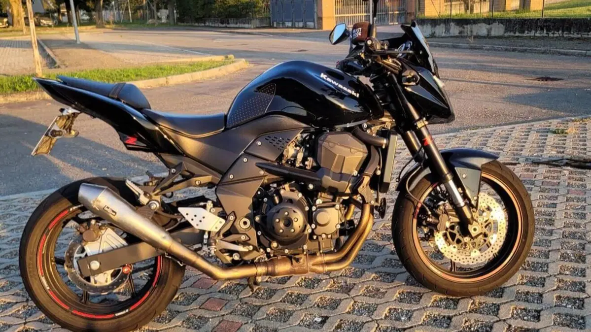 Kawasaki Z 750 (2007 - 14)  (2)