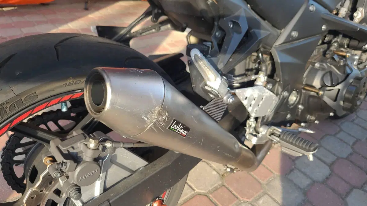 Kawasaki Z 750 (2007 - 14)  (10)
