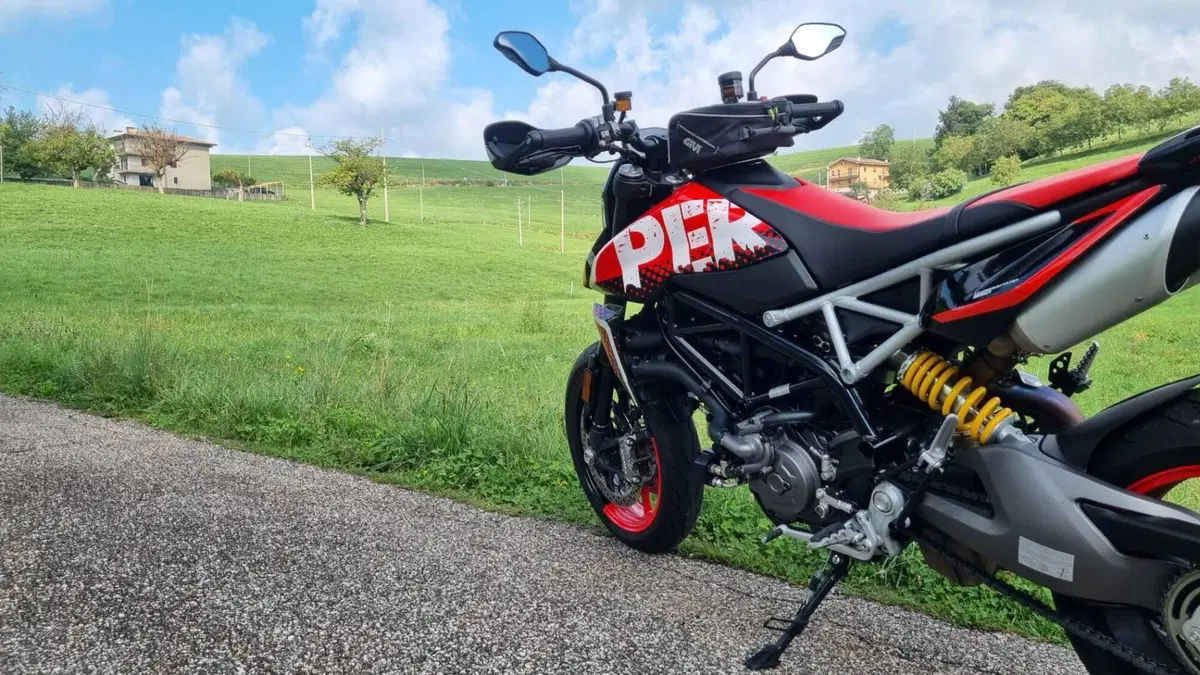 Ducati Hypermotard 950 RVE (2020)  (4)