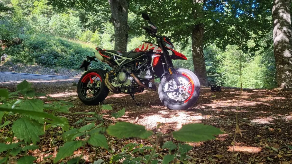 Ducati Hypermotard 950 RVE (2020)  (5)