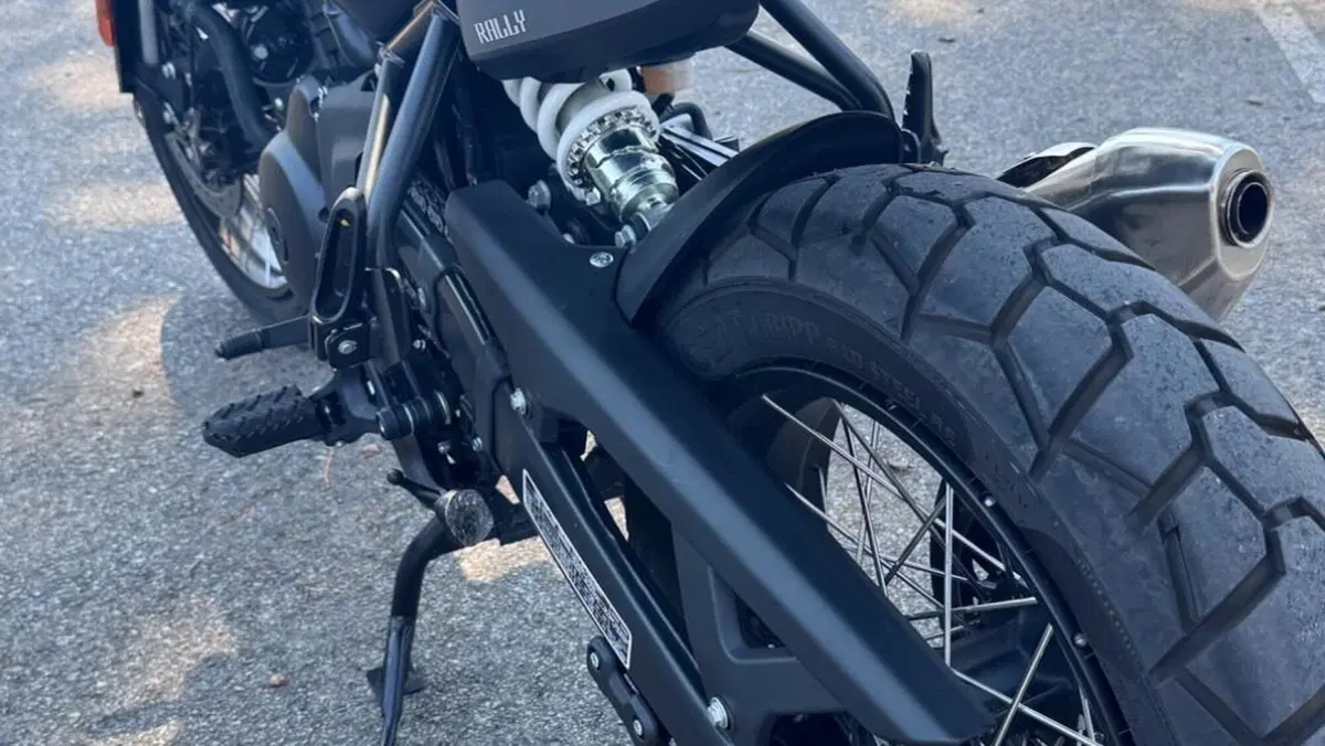 Royal Enfield Himalayan 450 Mana Black (2026)  (14)