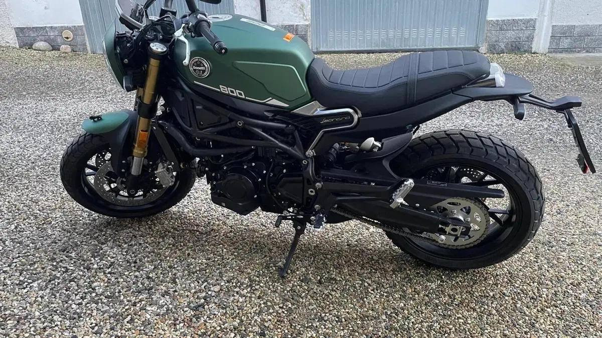 Benelli Leoncino 800 (2022 - 26)  (2)