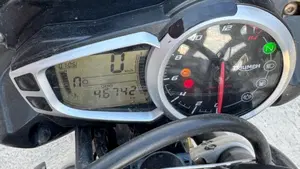 Triumph Street Triple R ABS (2013 - 17)  (5)